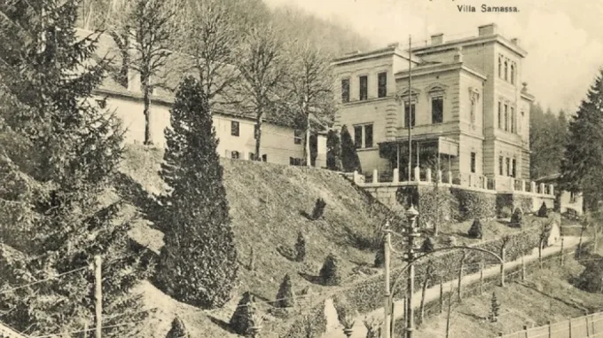 Vila pod gradom, ki je prva bila povezana v zasebno telefonsko omrežje.